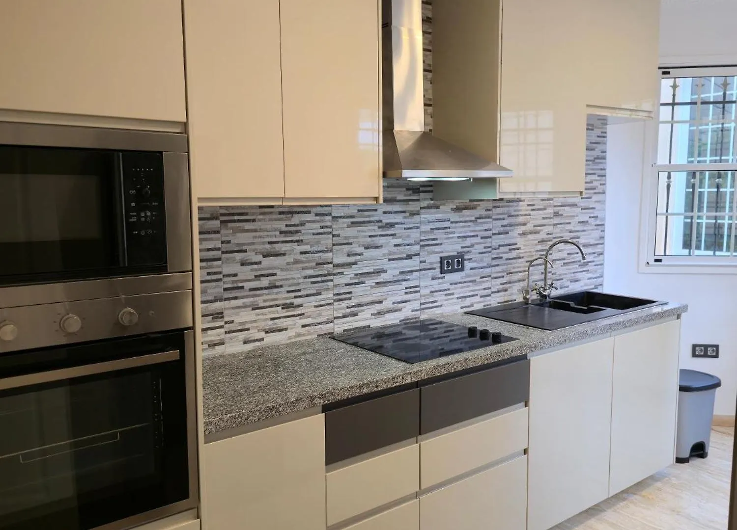 בית נופש הוילה Chayofa Seaview Townhouse